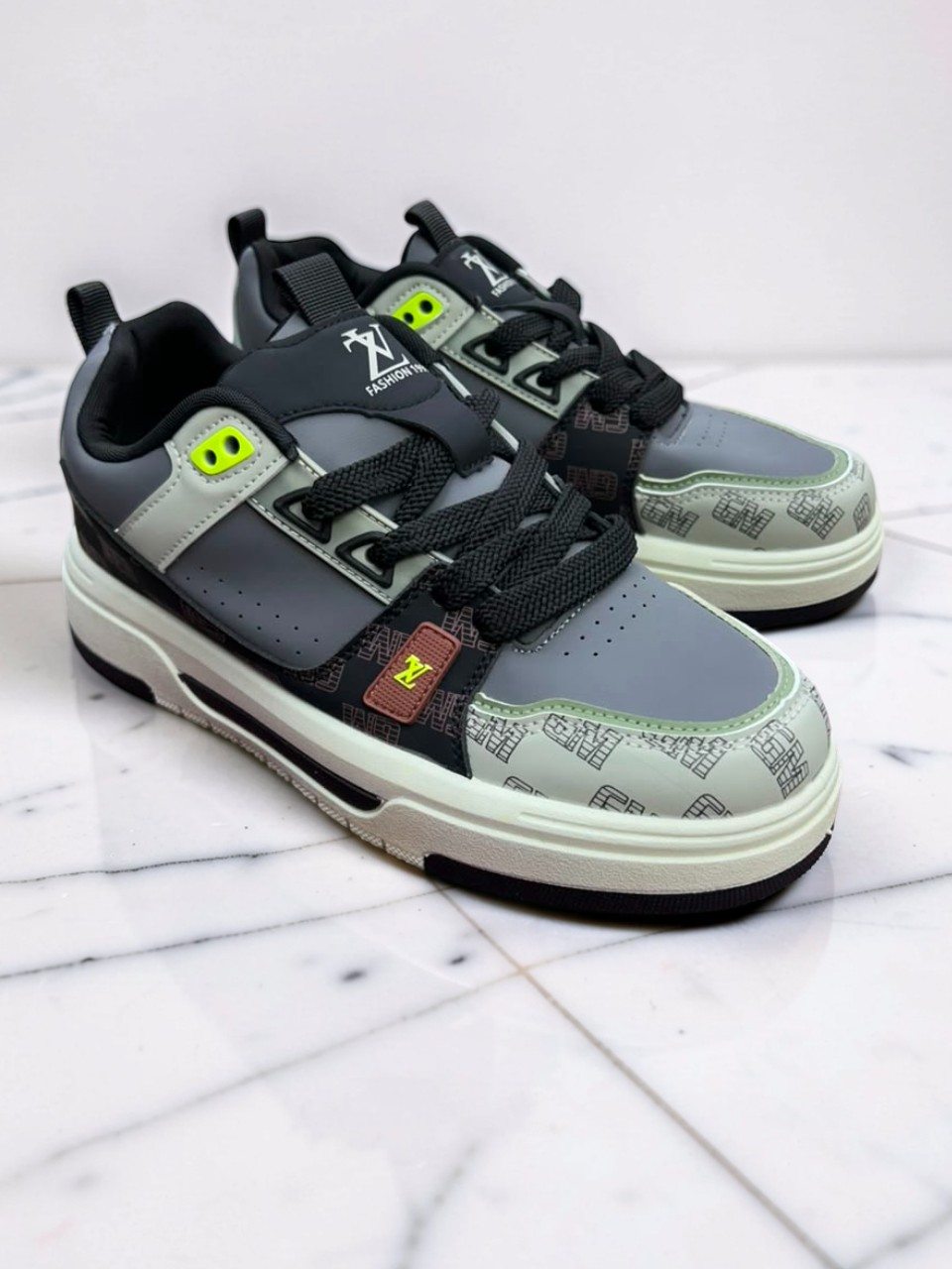 sneaker