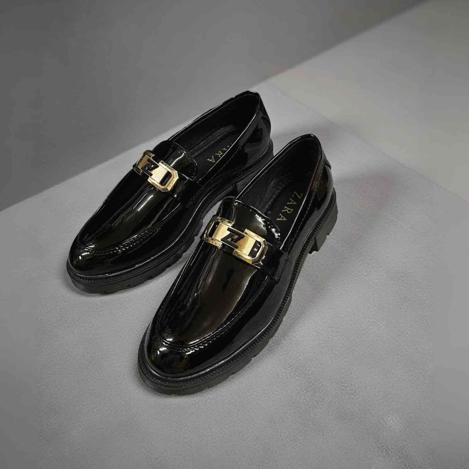 SHINING LOAFER